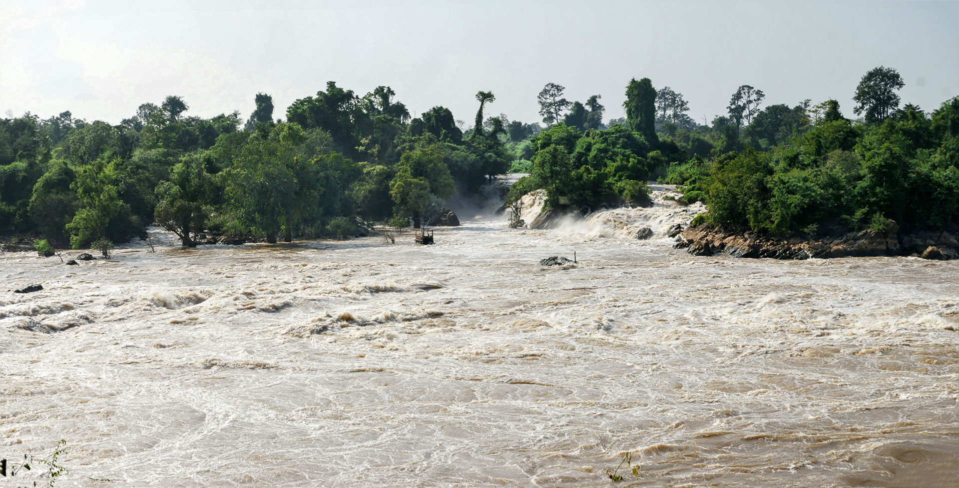 Khone Papheng Wasserfall - der größte Wasserfall Südostasiens
